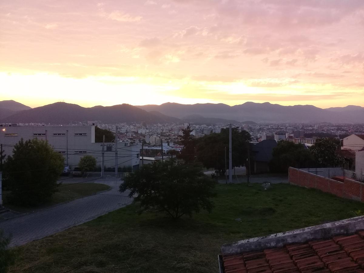 Hostal La Posada De Gervasio Salta Esterno foto